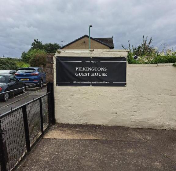 بنسيون Pilkingtons Guest House Accrington