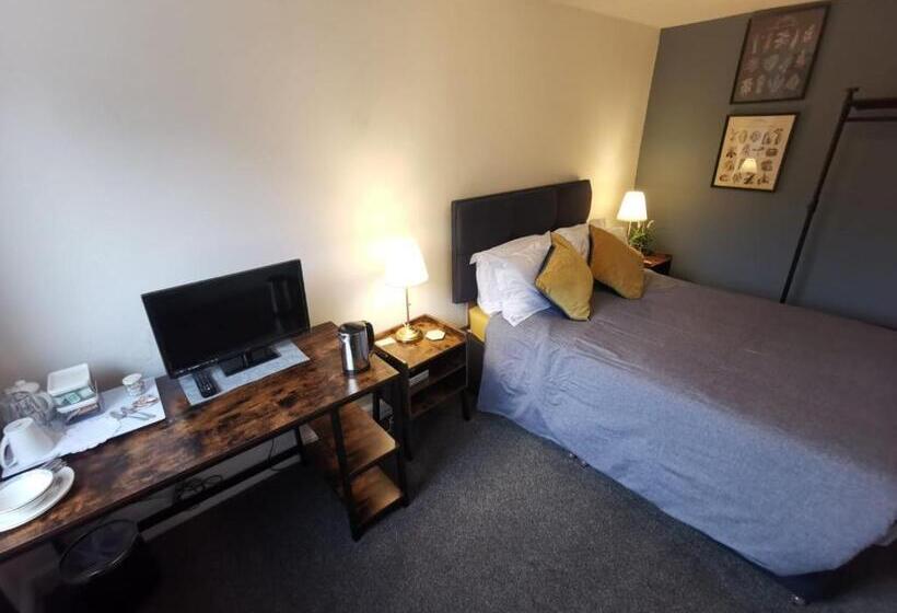 بنسيون Pilkingtons Guest House Accrington