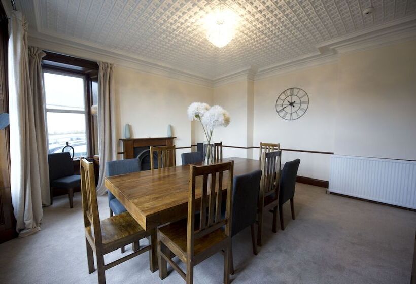 بنسيون Springfield Guesthouse