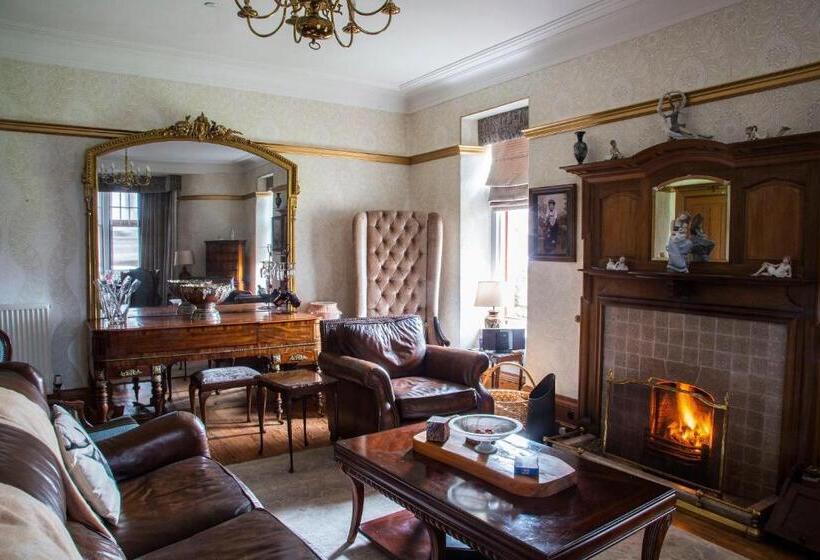 膳宿费 St Michaels Guest House