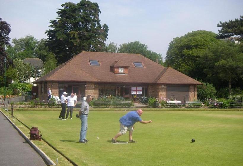 بنسيون Sunrose Guest House