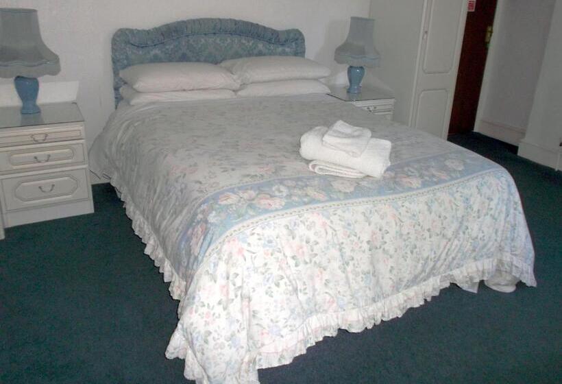 بنسيون Tanamara Guest House