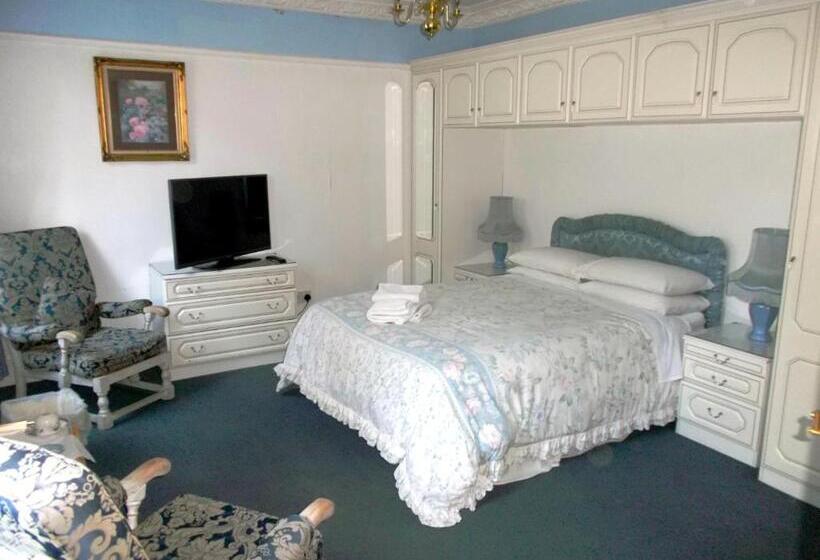 بنسيون Tanamara Guest House