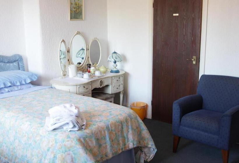 بنسيون Tanamara Guest House