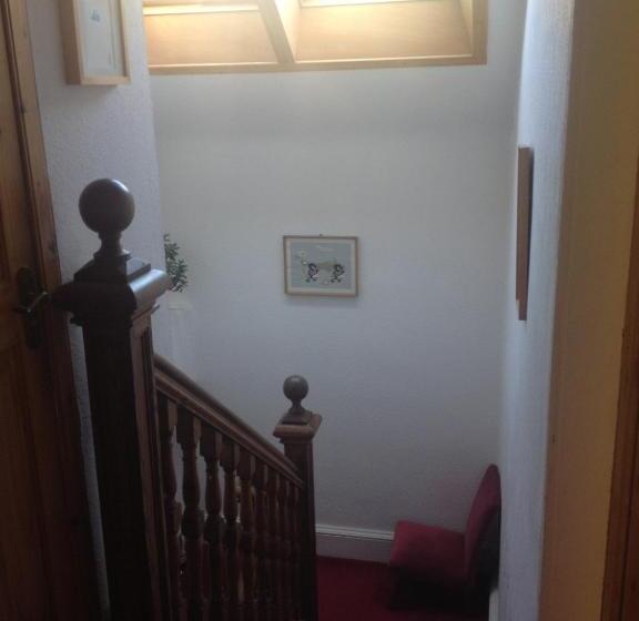 پانسیون Tanglin Guest House