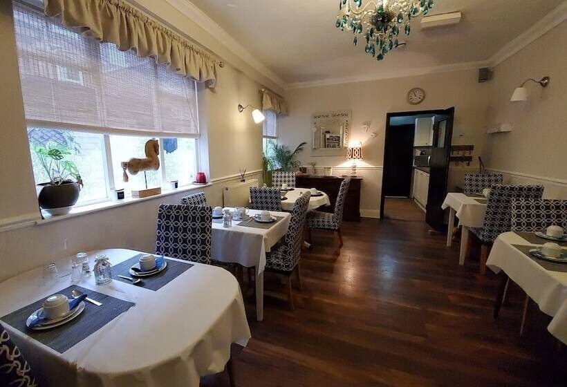 Пансион The Collingwood