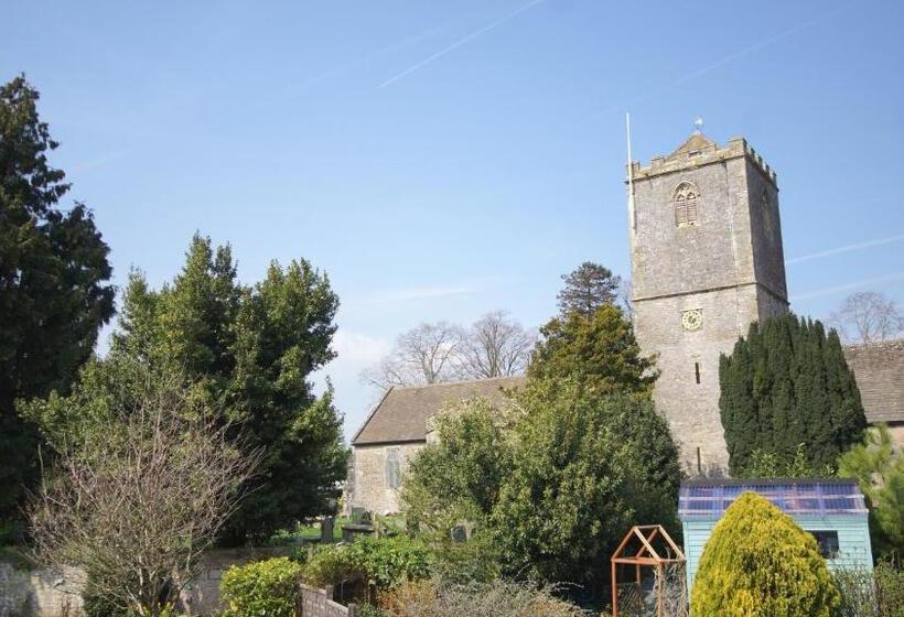 膳宿费 The Lychgate