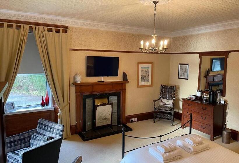 بنسيون The Shore House