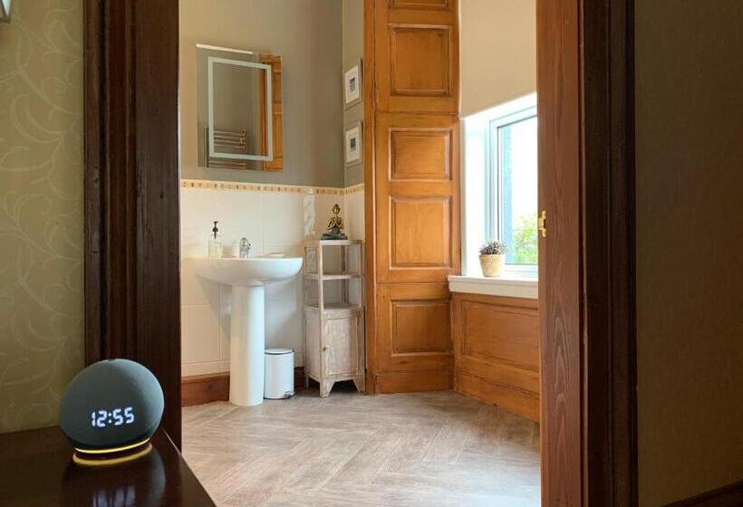 بنسيون The Shore House