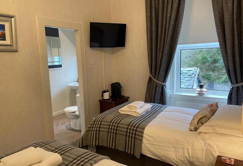 بنسيون The Shore House