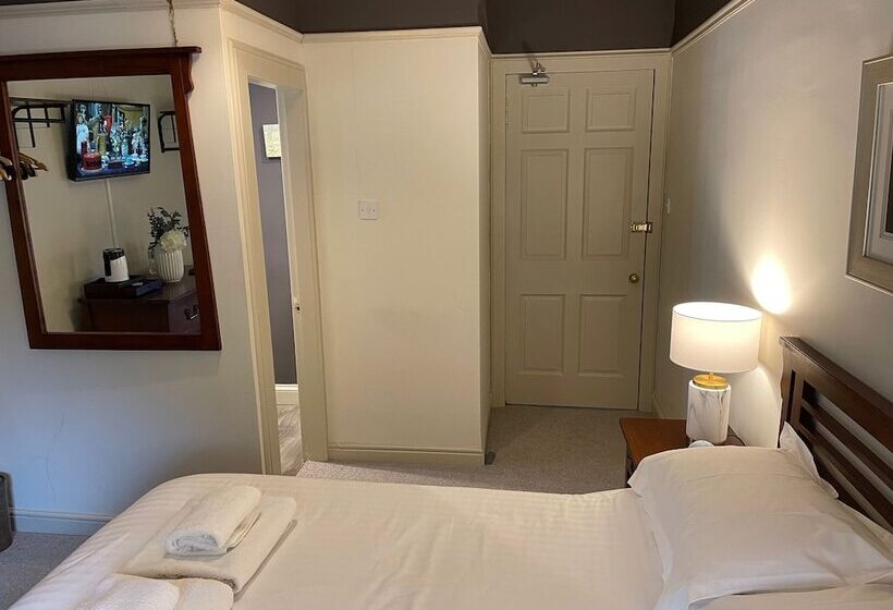 بنسيون The Shore House