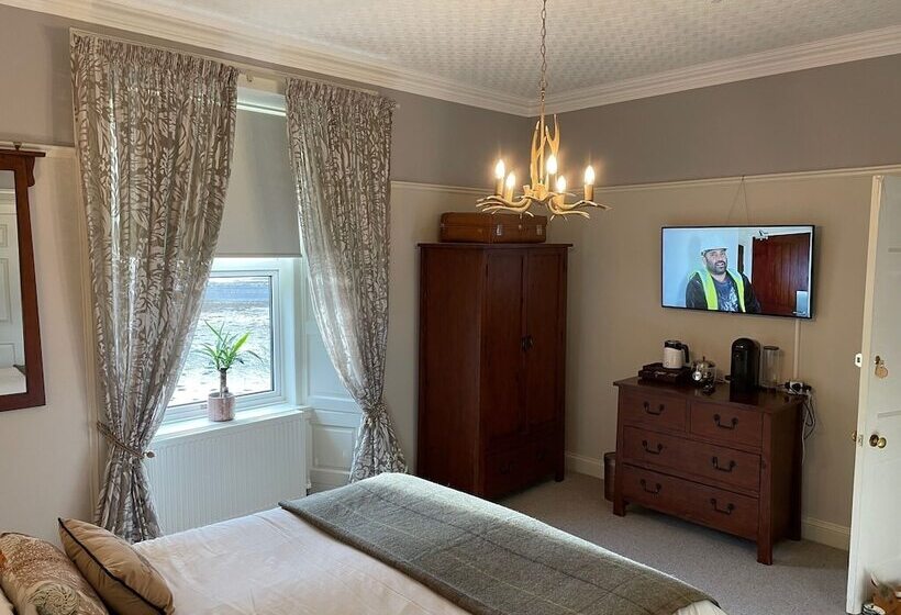 بنسيون The Shore House