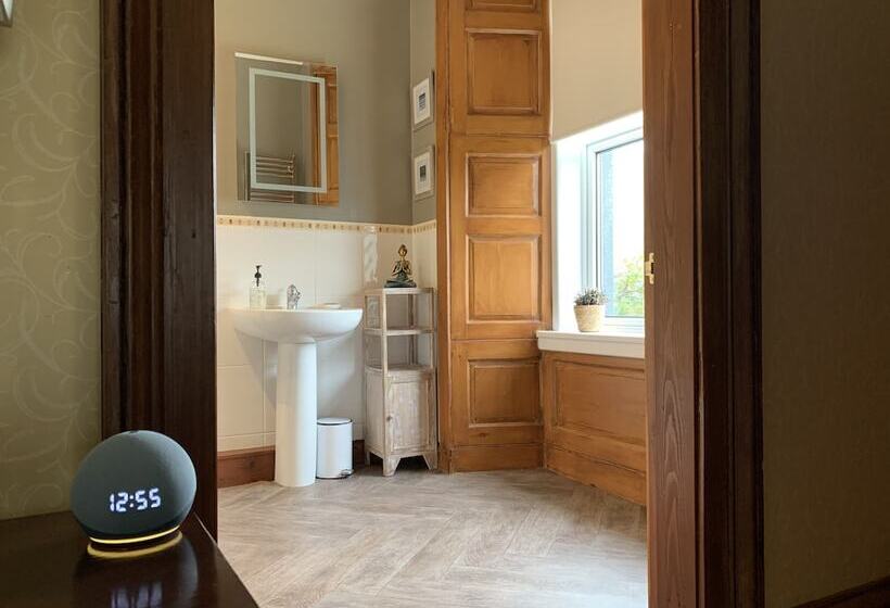 بنسيون The Shore House