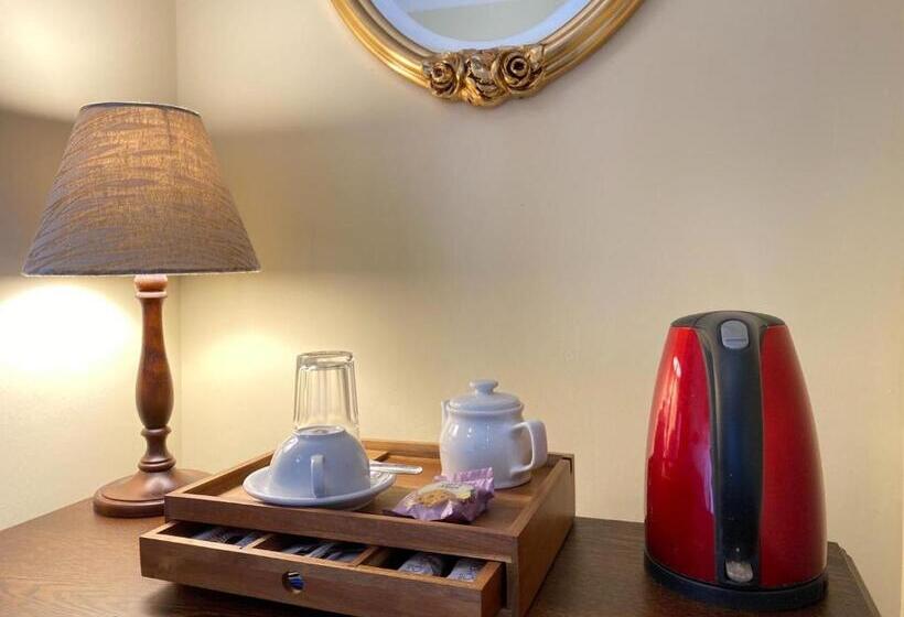 膳宿费 The Victoria