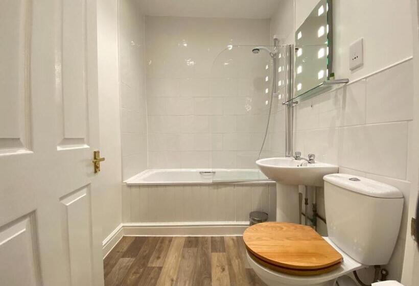 膳宿费 The Victoria