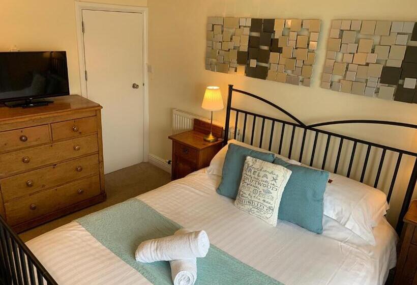 Пансион The Watermark