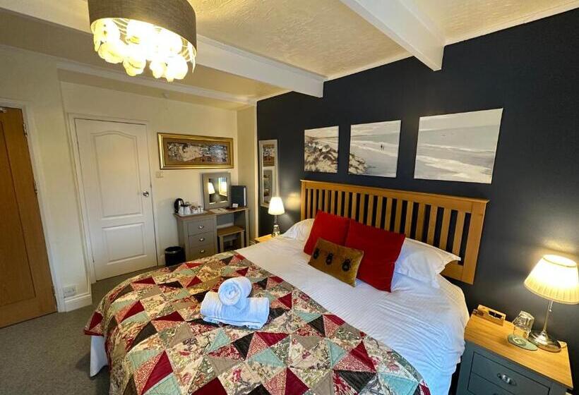 Пансион The Watermark