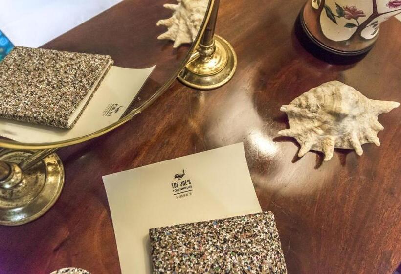 بنسيون Top Joe S Townhouse