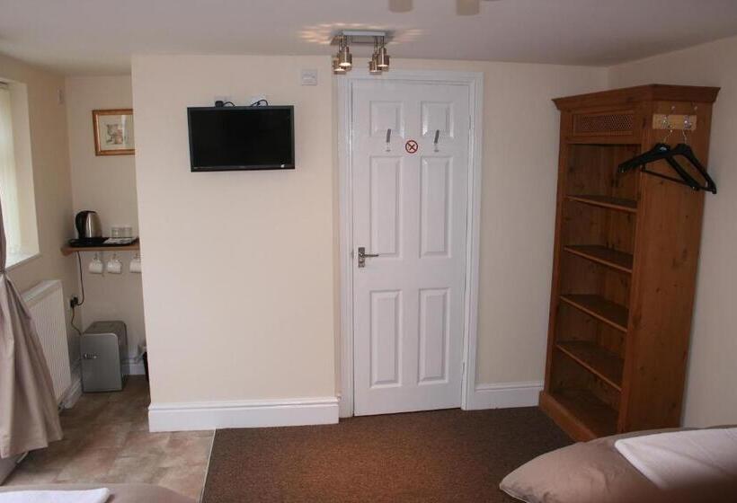 بنسيون Twin Bays