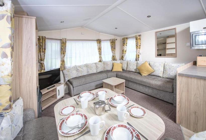 リゾートホテル Trelawne Manor Holiday Park