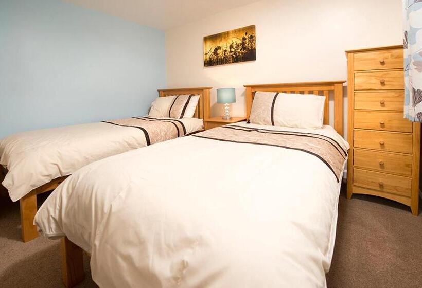 リゾートホテル Trelawne Manor Holiday Park