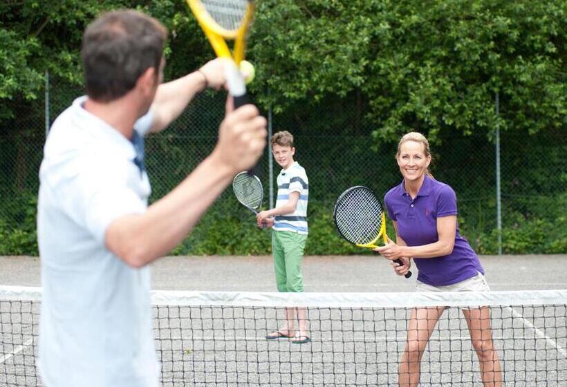 リゾートホテル Trelawne Manor Holiday Park