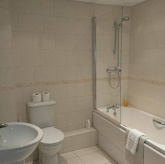 Victoria Cloisters Apartments