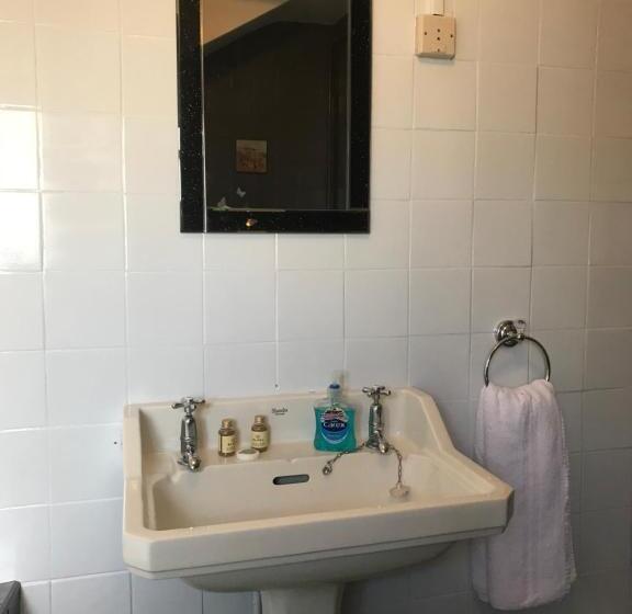 Общежитие Newcastle House Rothbury