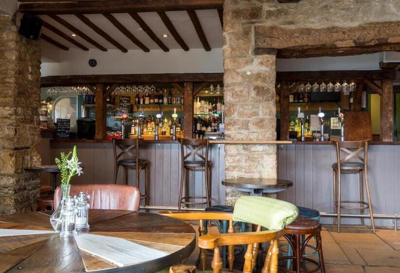 호스텔 The Bell & Stuart House