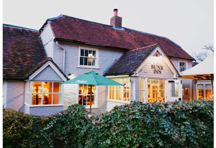 Общежитие The Bunk Inn