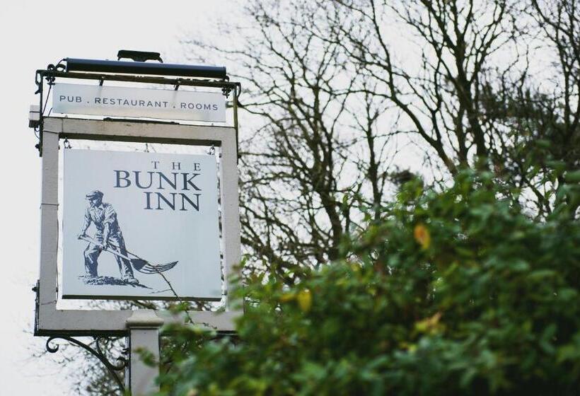 Общежитие The Bunk Inn