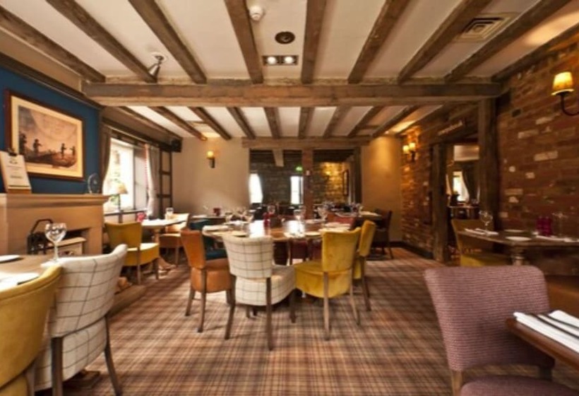 호스텔 The Crown Pub, Dining & Rooms