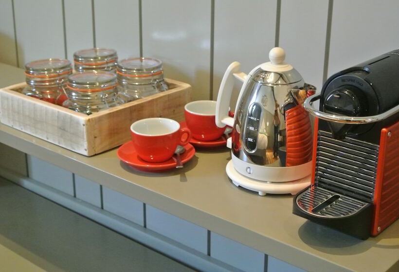 호스텔 The Crown Pub, Dining & Rooms