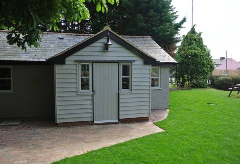 호스텔 The Crown Pub, Dining & Rooms