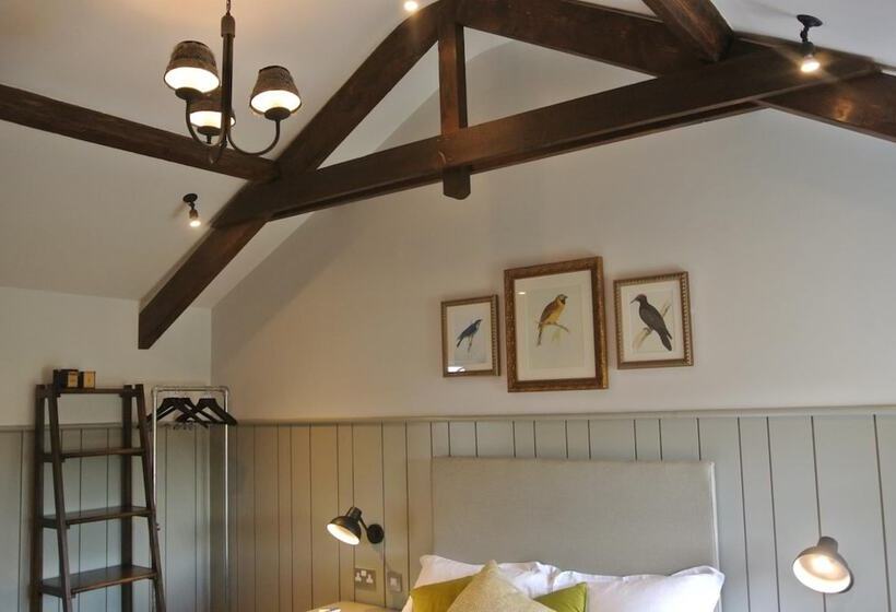 호스텔 The Crown Pub, Dining & Rooms