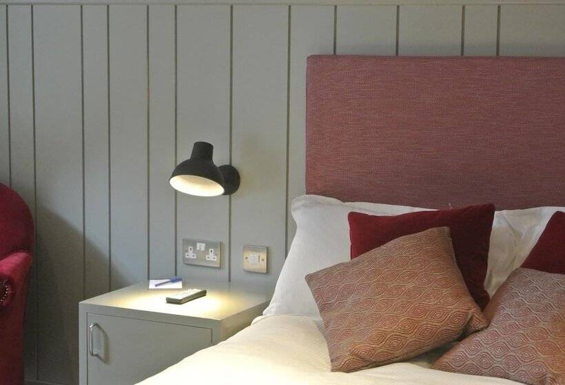 호스텔 The Crown Pub, Dining & Rooms