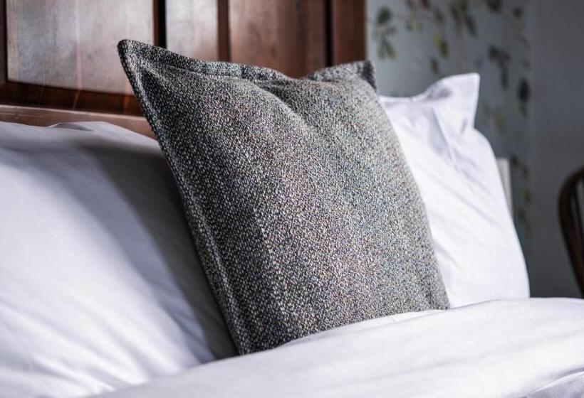 هاستل The Kings Arms Otterton