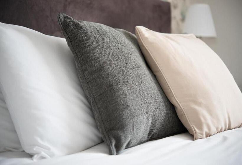 هاستل The Kings Arms Otterton