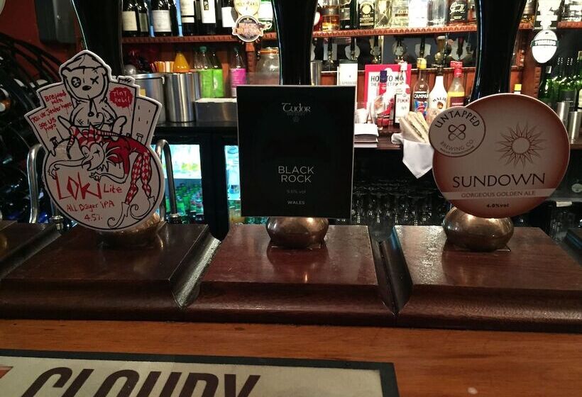 הוסטל The New Court Inn