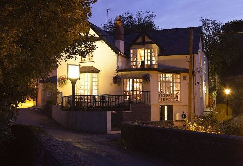 הוסטל The Newbridge On Usk