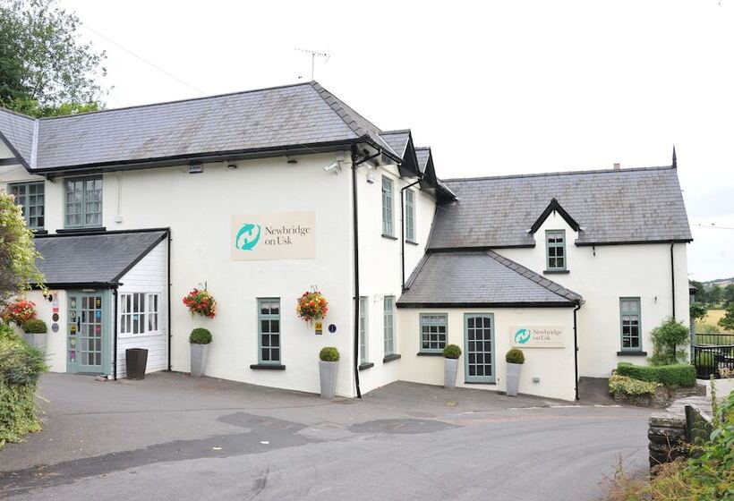 فندق صغير The Newbridge On Usk