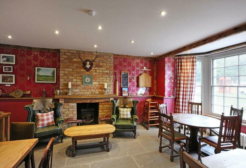 旅馆 The Plough Inn