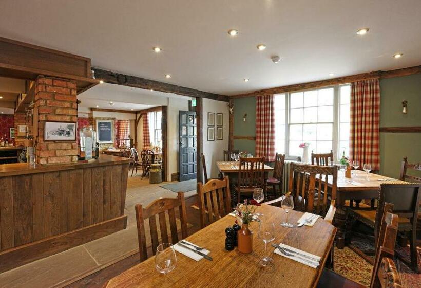 הוסטל The Plough Inn