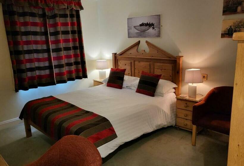 Общежитие The Royal Inn