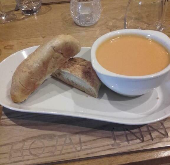 Общежитие The Royal Inn