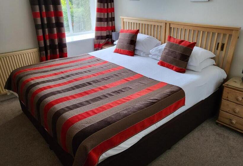 Общежитие The Royal Inn