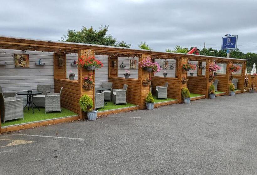 Общежитие The Royal Inn