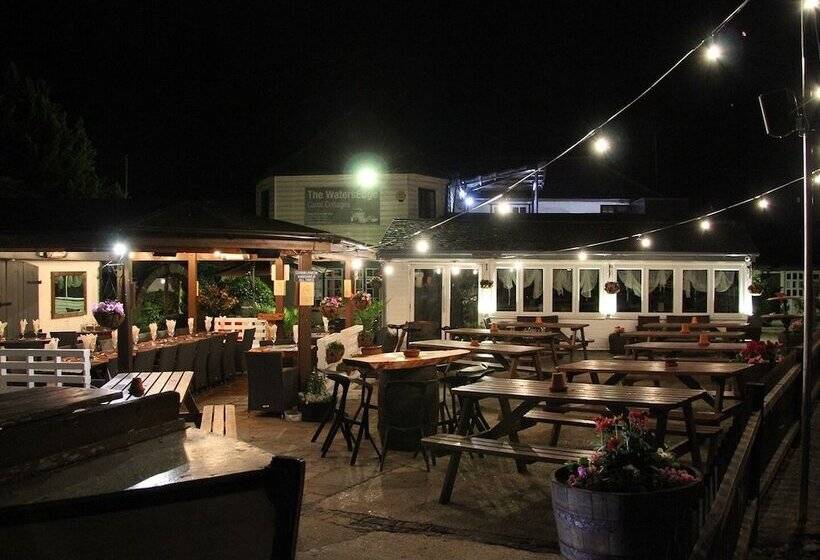 הוסטל The Watersedge, Canal Cottages