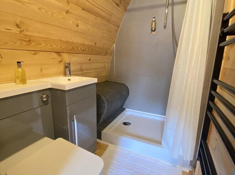 旅馆 The Watersedge, Canal Cottages