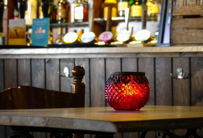 فندق صغير Ye Olde Smugglers Inne